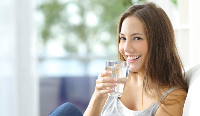 Beber agua consejos para bajar de peso