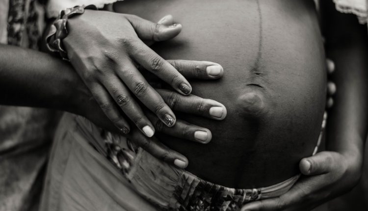 Una mujer sudafricana dio a luz a 10 bebés
